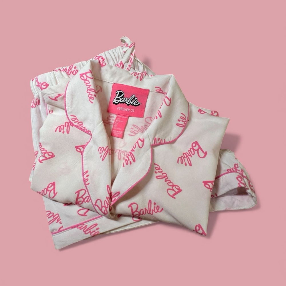 Forever 21, Barbie Logo Print Teen’s Large Pink and White Sleepwear. - Picture 15 of 15
